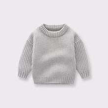Charger l'image dans la galerie, Pull pour bébé tricoté à la main

